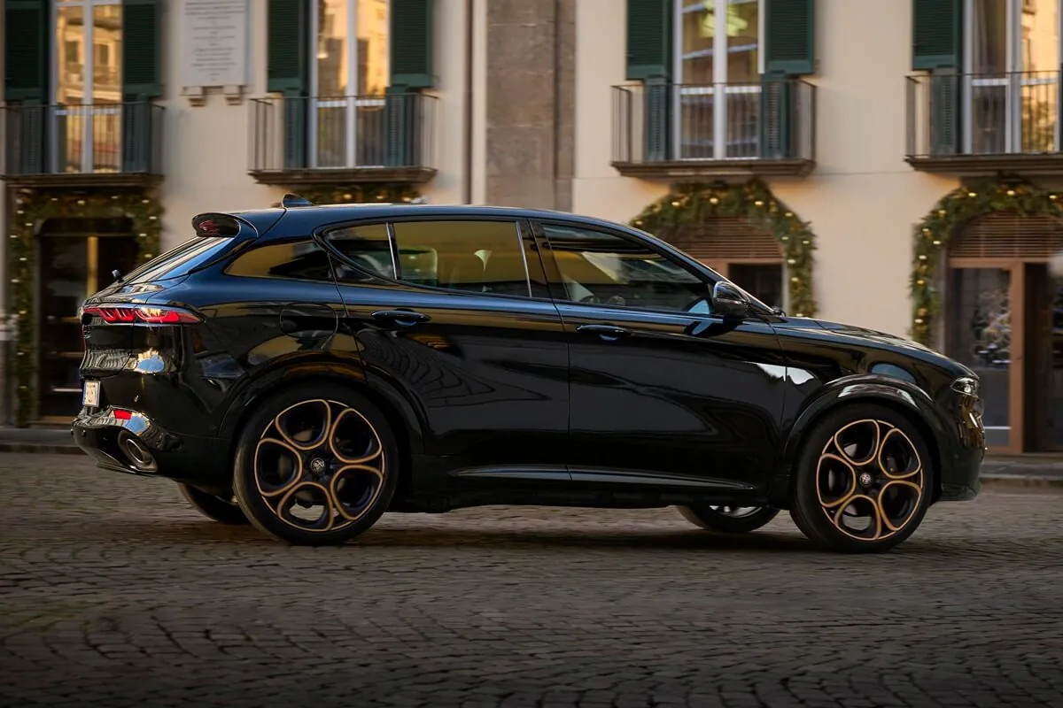 Alfa Romeo Tonale (2022–2025) zijaanzicht