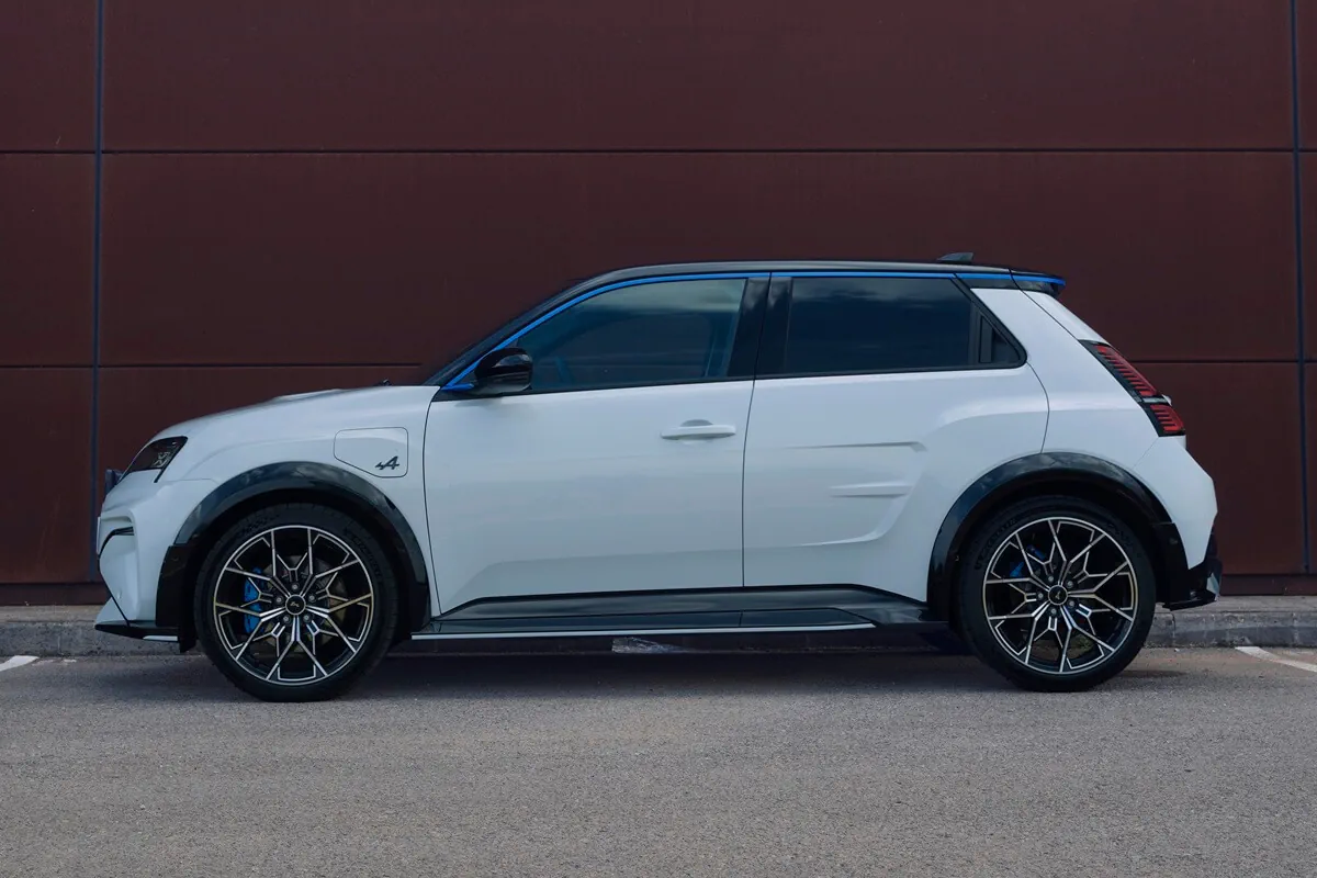 Alpine A290 (2026) Seitenansicht