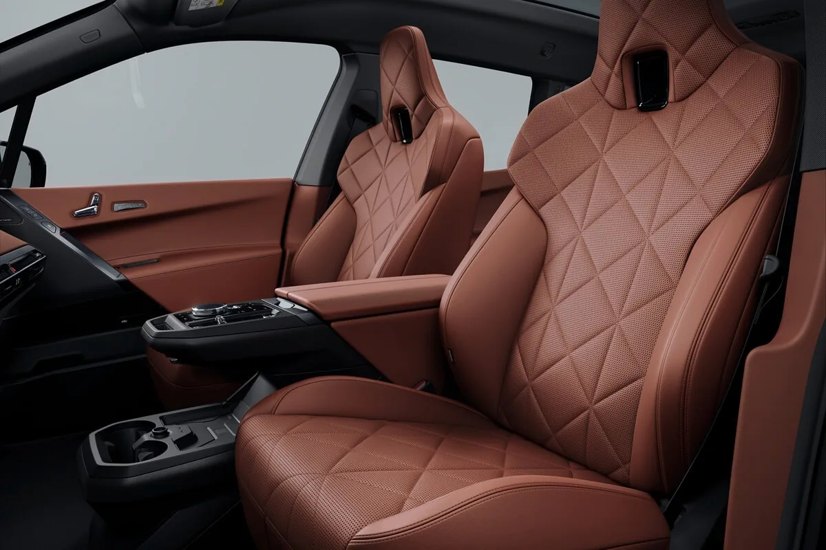 BMW iX (2026) interieur (zitplaatsen)
