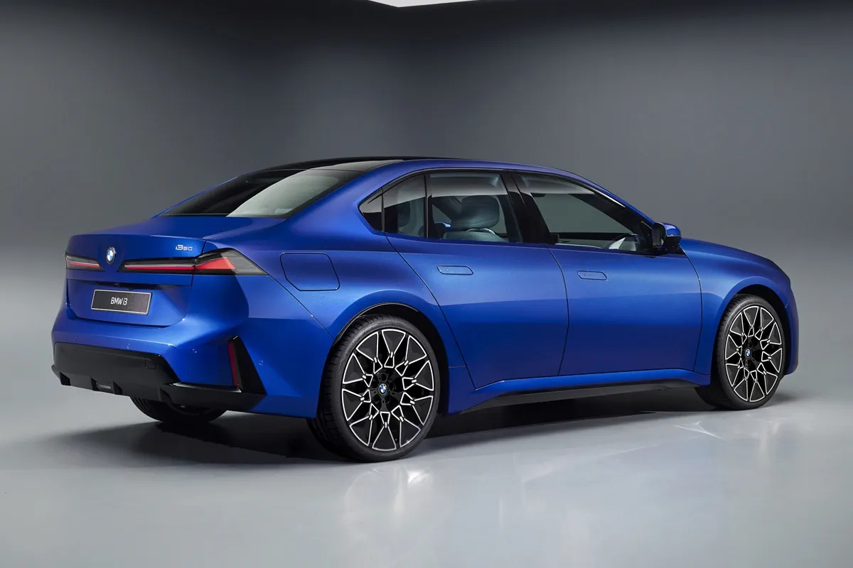 BMW i3 (2026) rear view