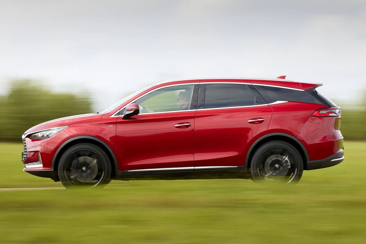 BYD Tang (2021–2022) side view