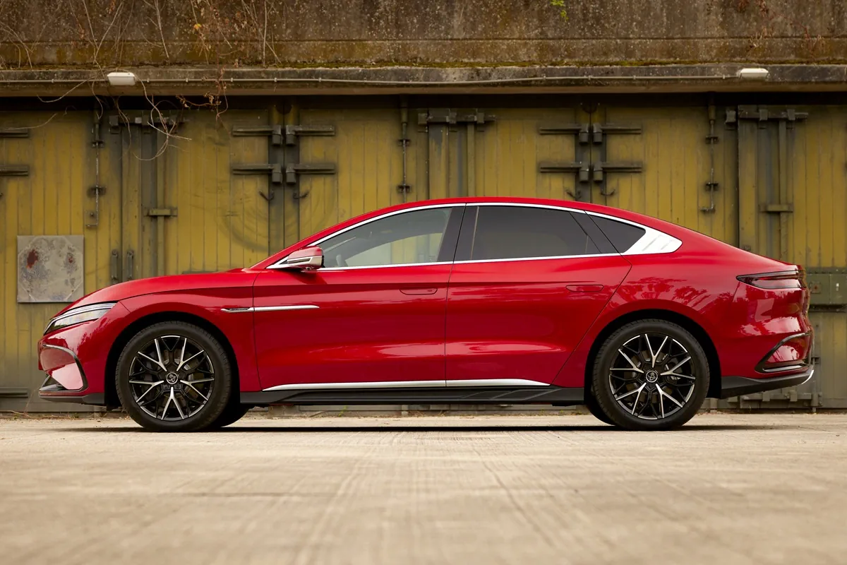 BYD Han (2026) side view