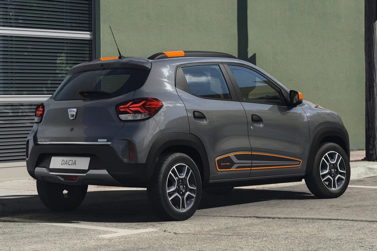 Dacia Spring (2020–2022) achteraanzicht
