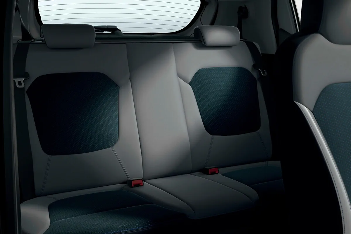Dacia Spring (2020–2022) interieur (zitplaatsen)