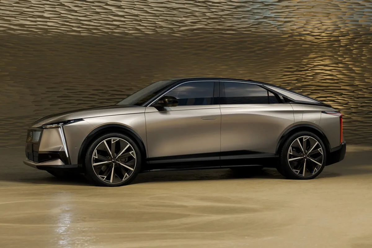 DS N°8 (2026) zijaanzicht