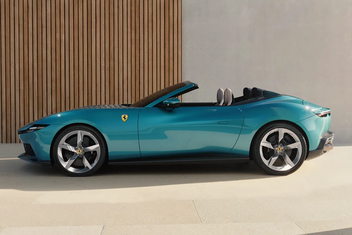 Ferrari Amalfi Spider (2026) side view