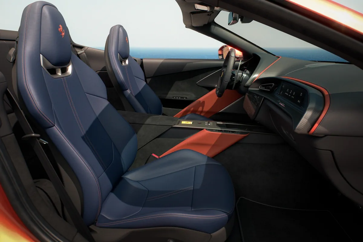Ferrari Amalfi Spider (2026) interior seats