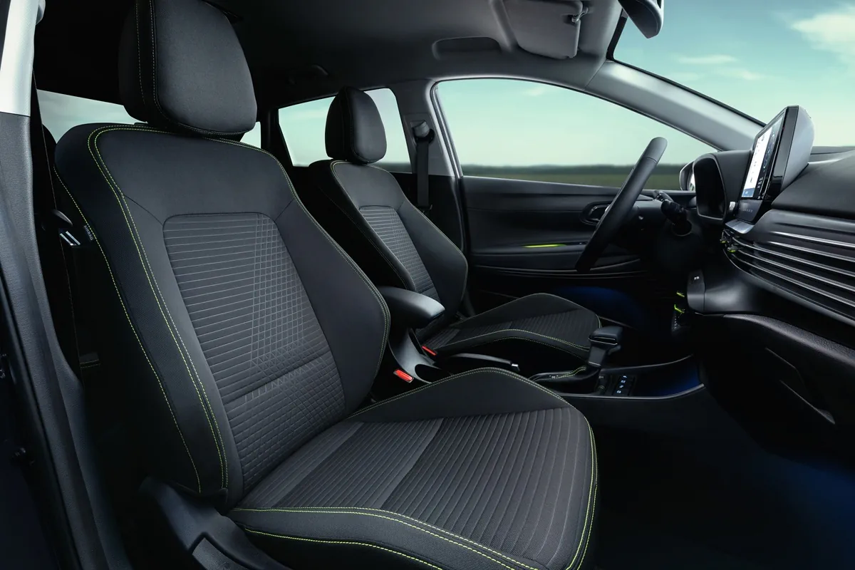 Hyundai i20 (2020–2023) interior seats