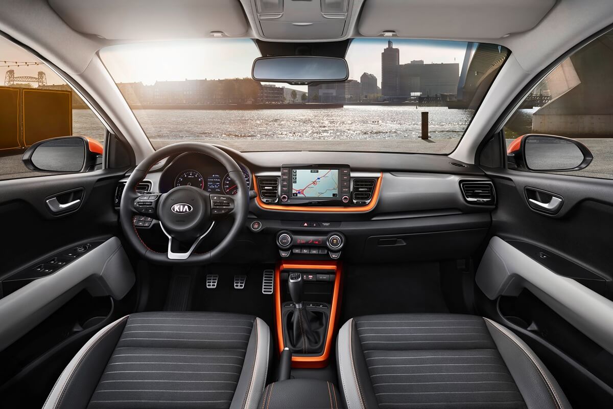 Kia Stonic (2017–2020) dashboard view