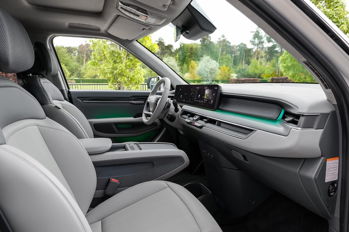 Kia EV9 (2026) interior seats