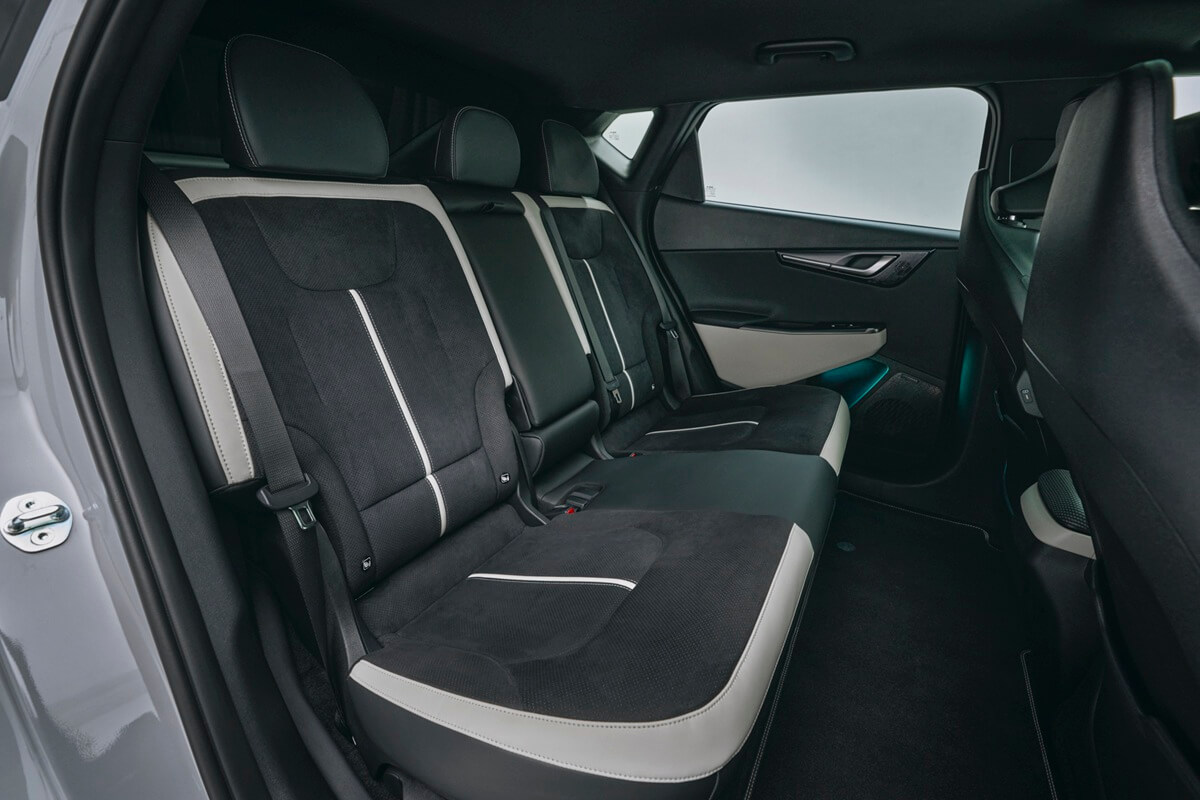 Kia EV6 (2026) interior seats