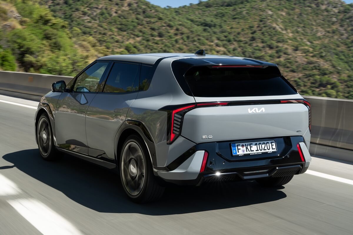 Kia EV4 (2026) rear view