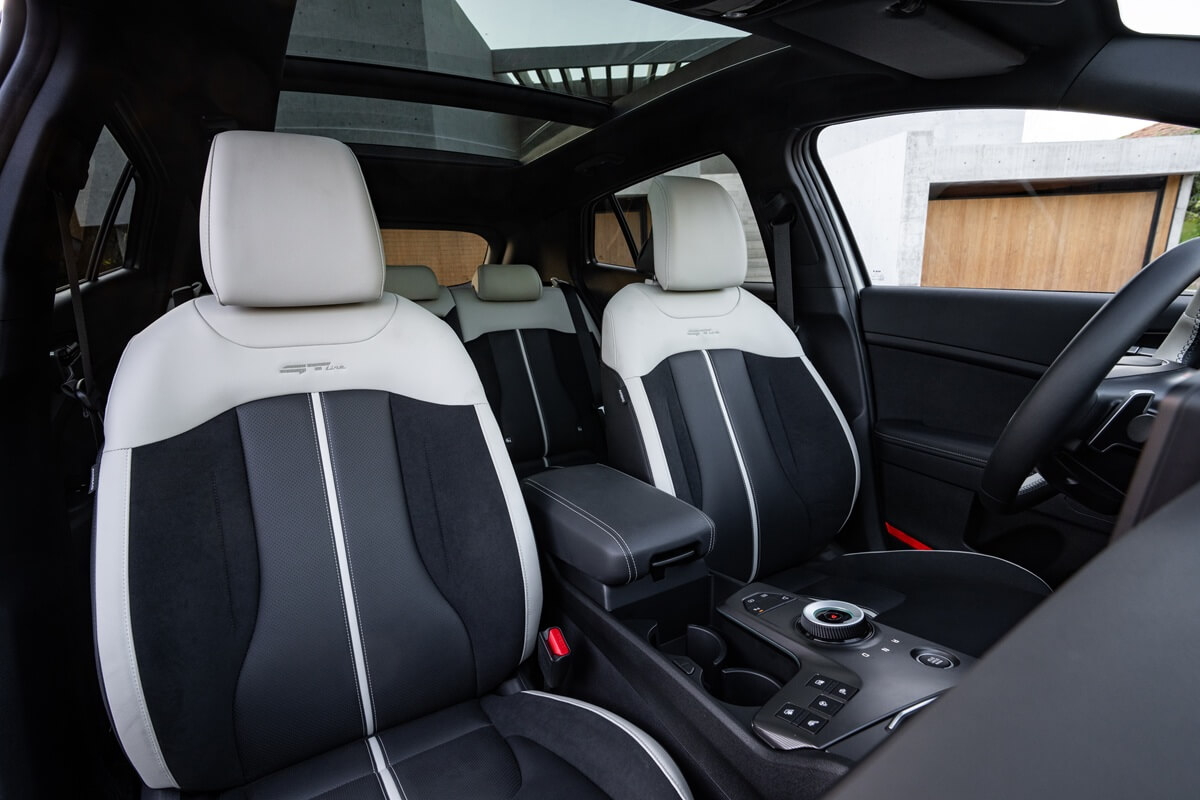 Kia Sportage (2026) interior seats
