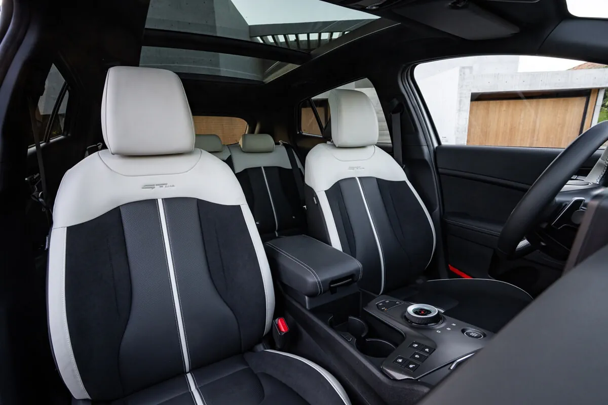 Kia Sportage (2026) interieur (zitplaatsen)
