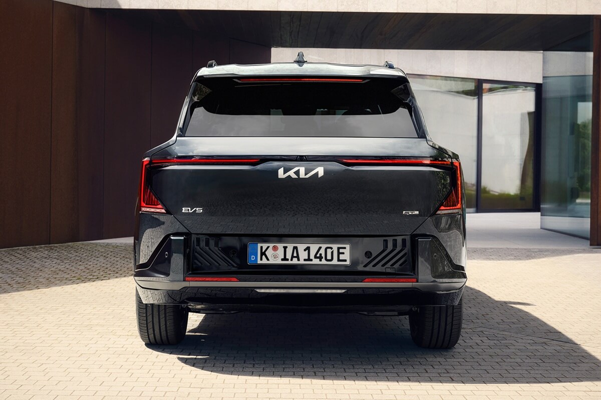Kia EV5 (2026) rear view
