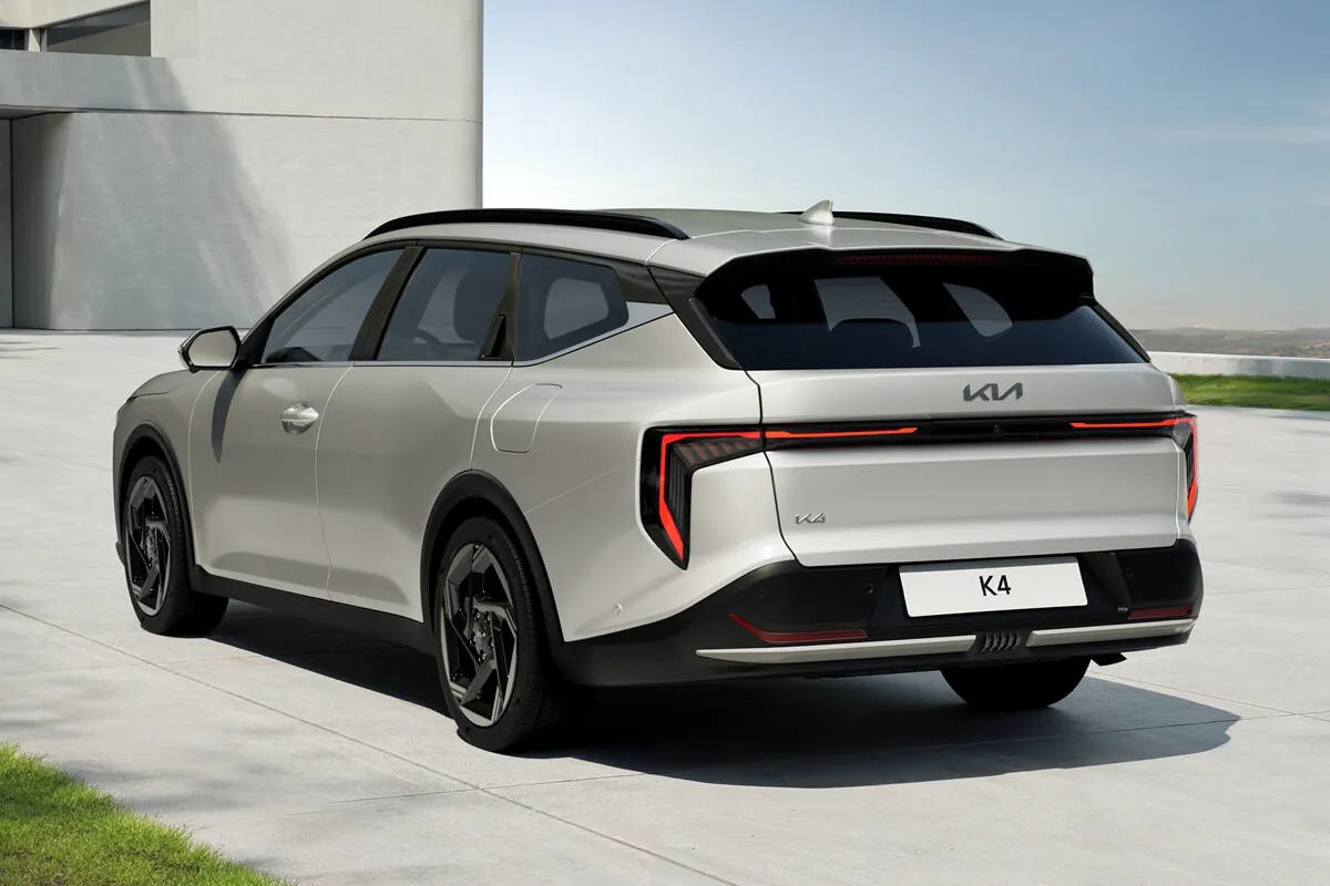 Kia K4 Sportswagon (2026) achteraanzicht