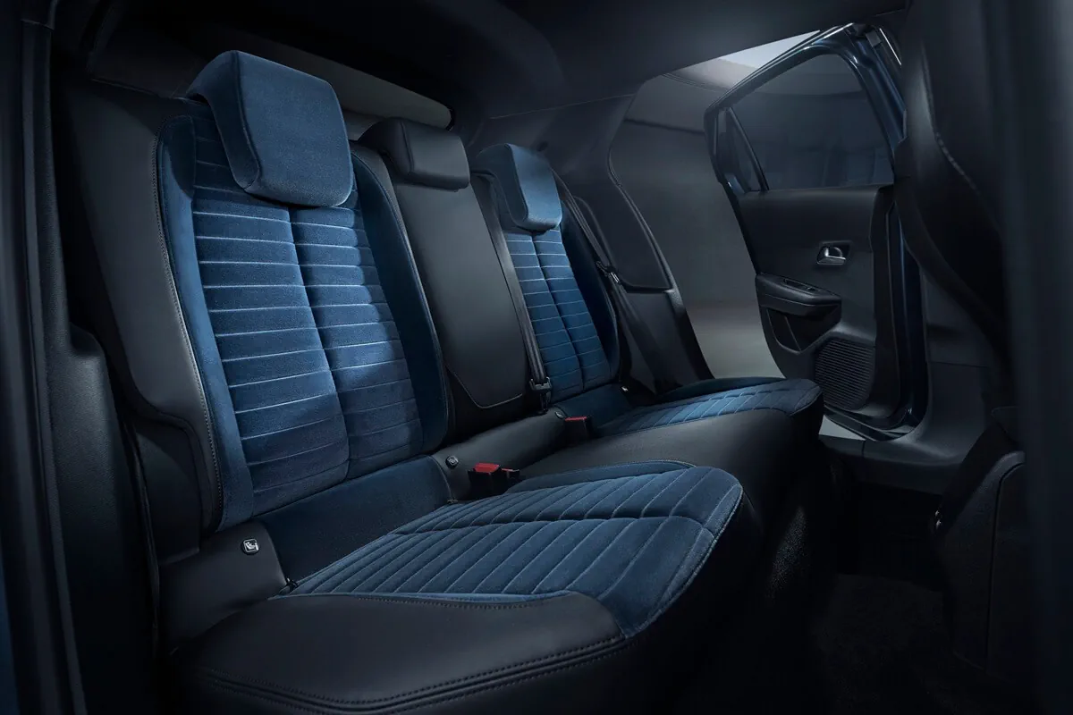 Lancia Ypsilon (2026) interieur (zitplaatsen)