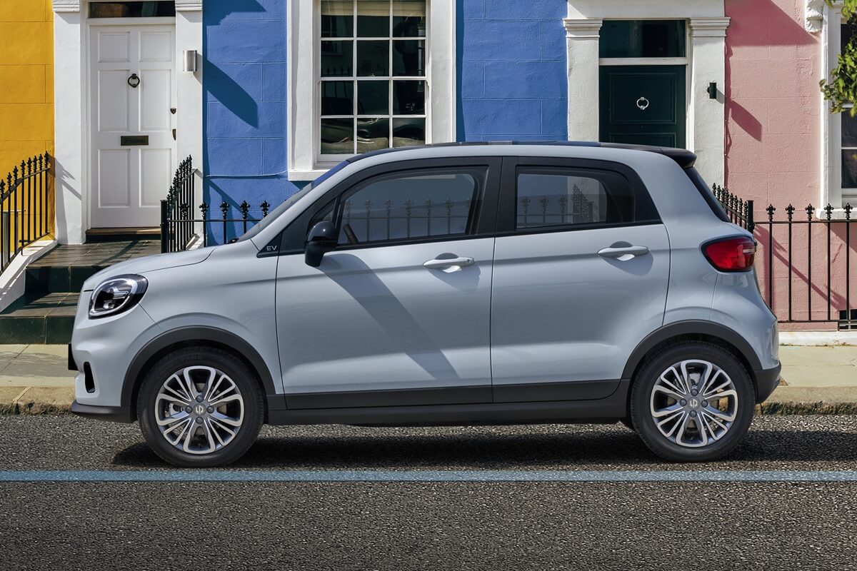 Leapmotor T03 (2026) side view