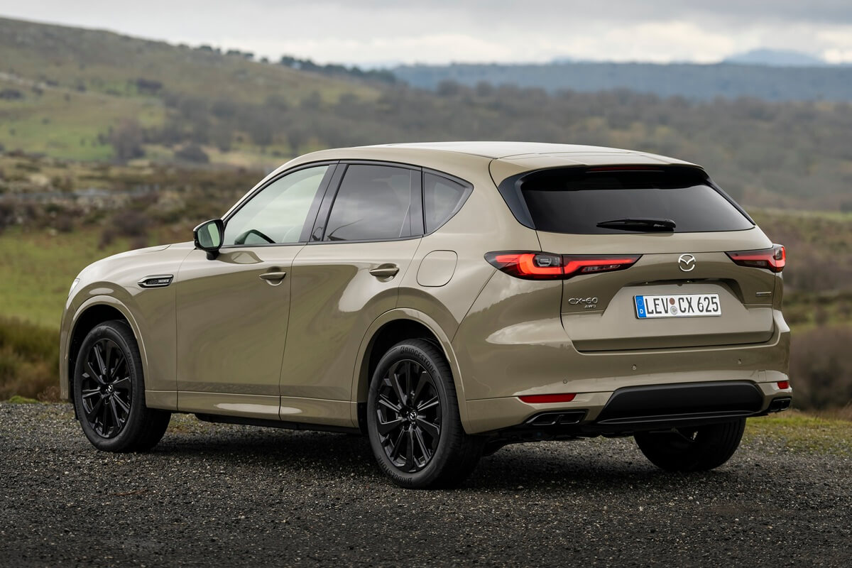 Mazda CX-60 (2026) rear view
