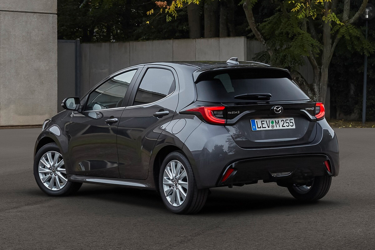 Mazda Mazda2 (2022–2023) rear view