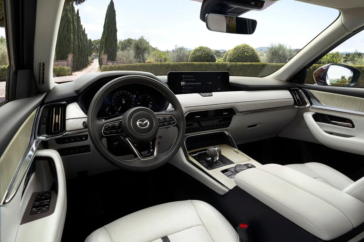 Mazda CX-80 (2026) dashboard