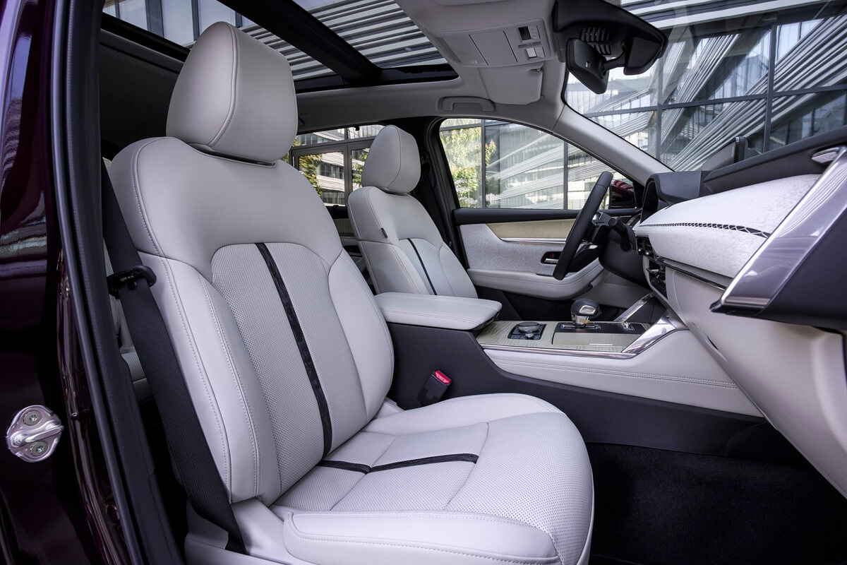 Mazda CX-80 (2026) interior seats