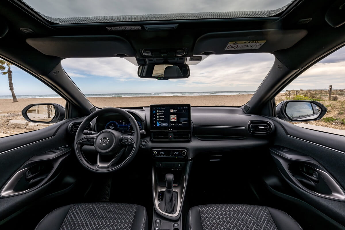 Mazda Mazda2 (2026) dashboard view