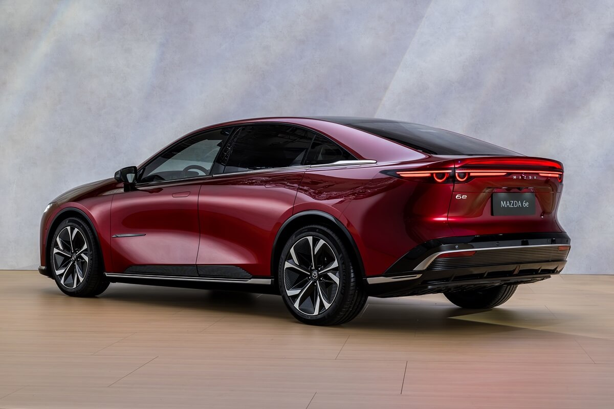 Mazda Mazda6e (2026) rear view
