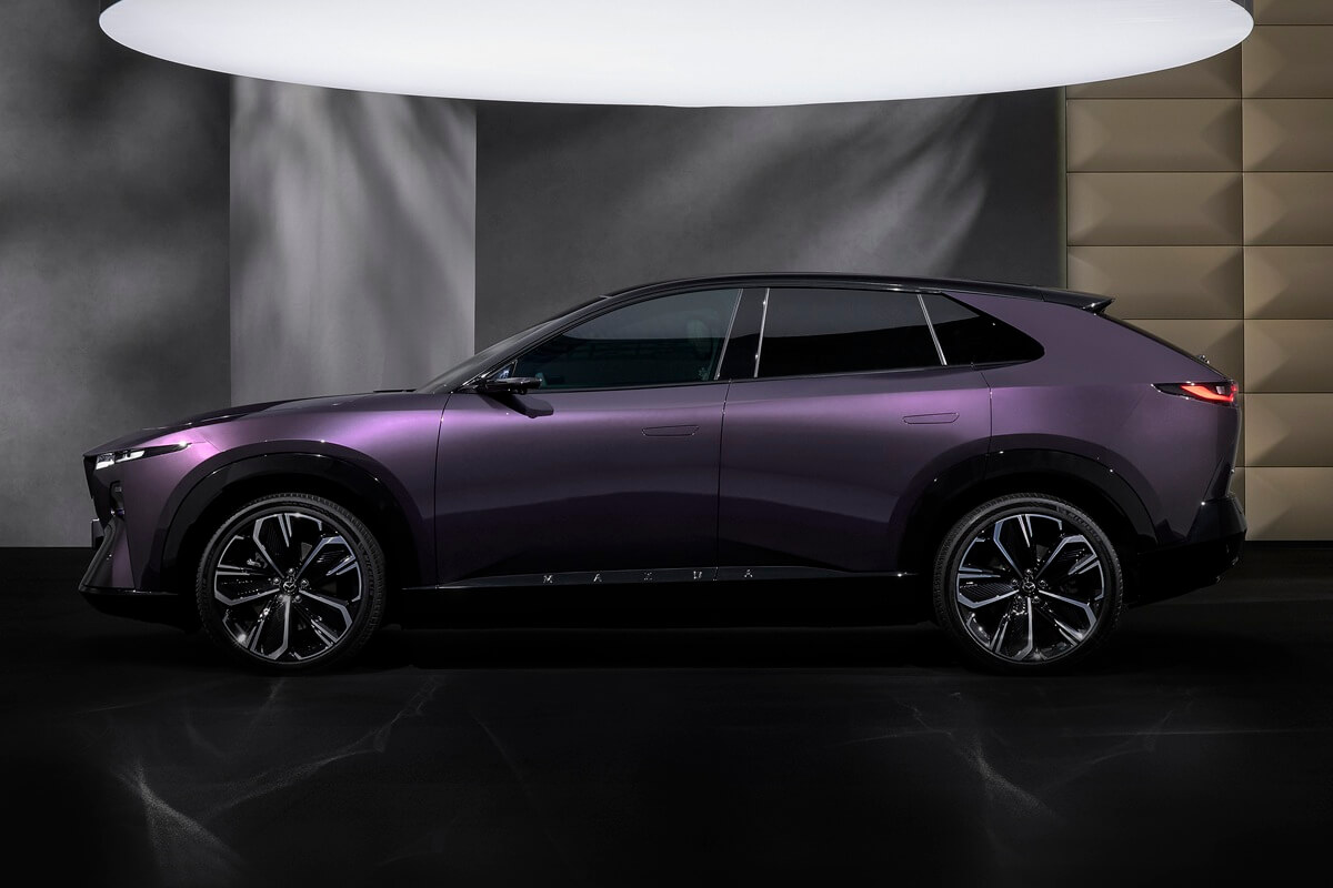 Mazda CX-6e (2026) side view