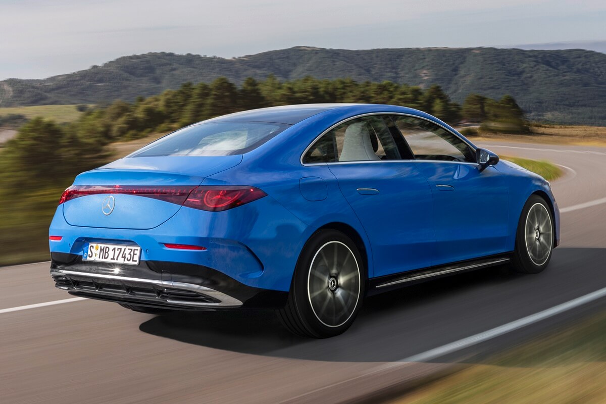 Mercedes-Benz CLA (2026) side view