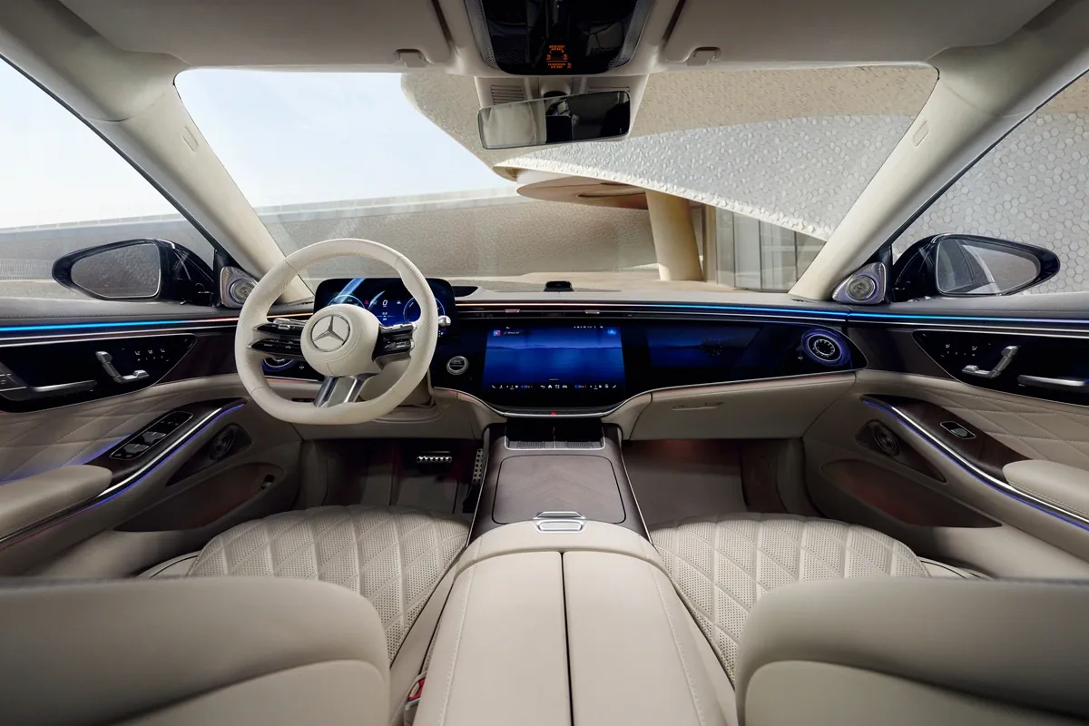 Mercedes-Benz S-Class (2026) dashboard view