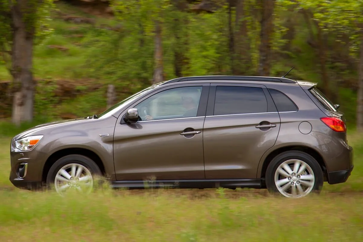 Mitsubishi ASX (2012–2016) vue latérale