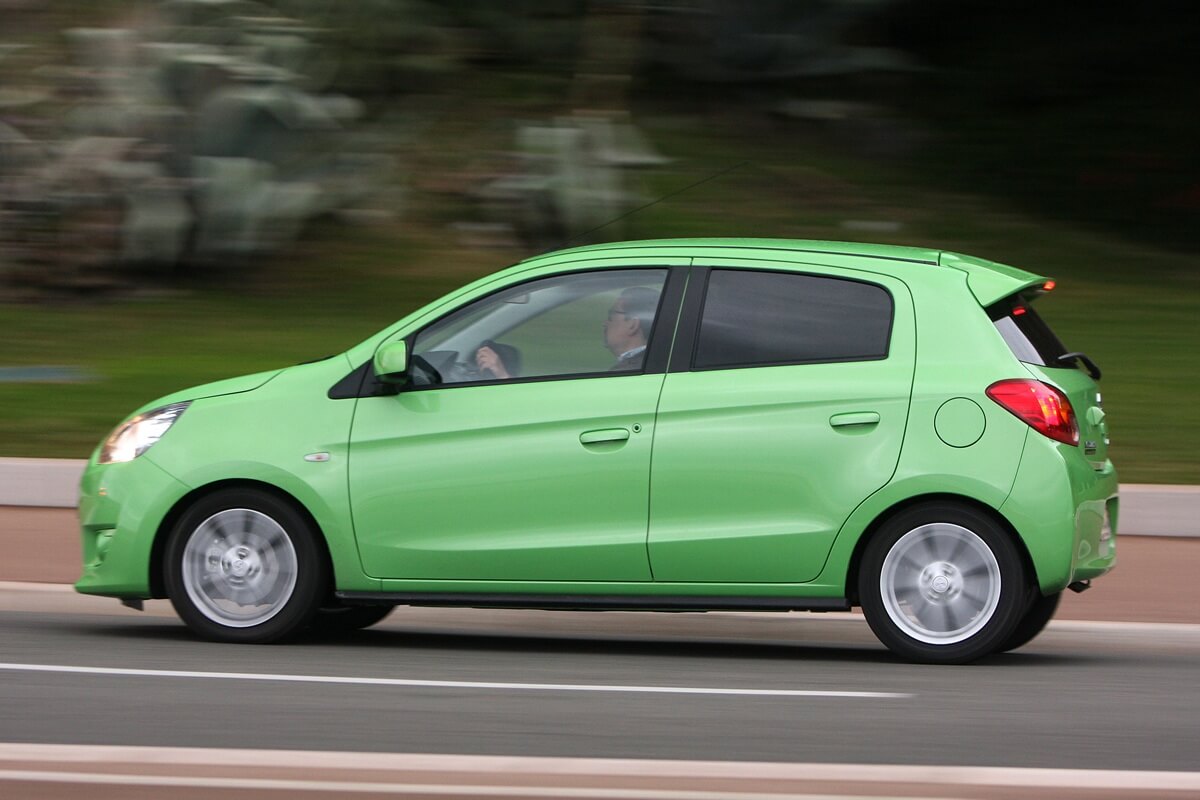 Mitsubishi Space Star (2013–2015) side view