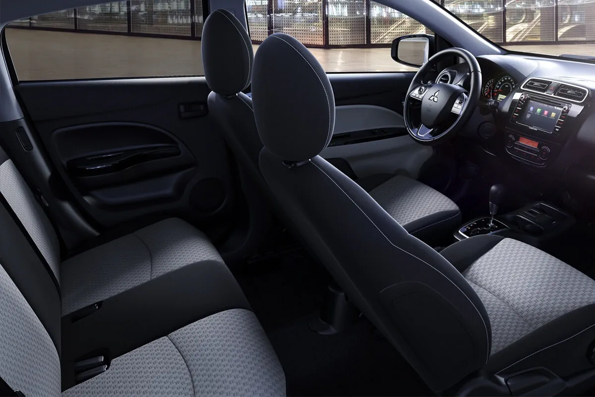 Mitsubishi Space Star (2016–2020) interni / sedili