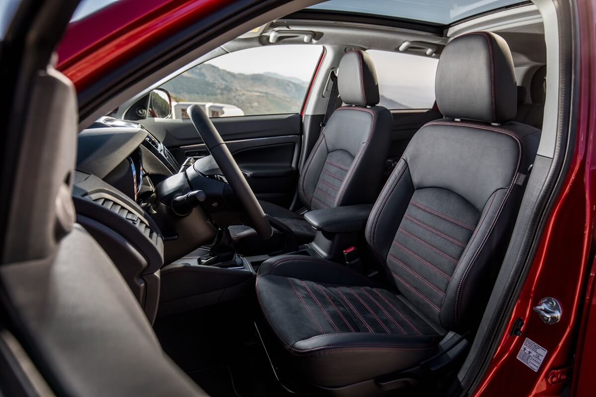 Mitsubishi ASX (2017–2019) interior seats