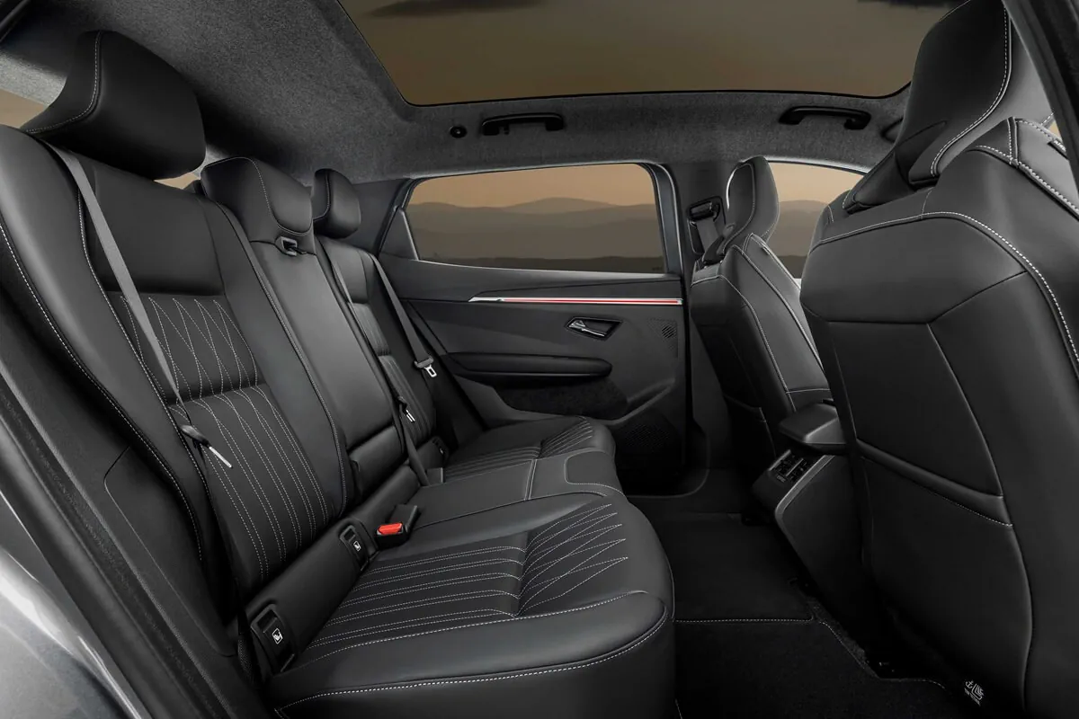 Mitsubishi Eclipse Cross (2026) asientos interiores