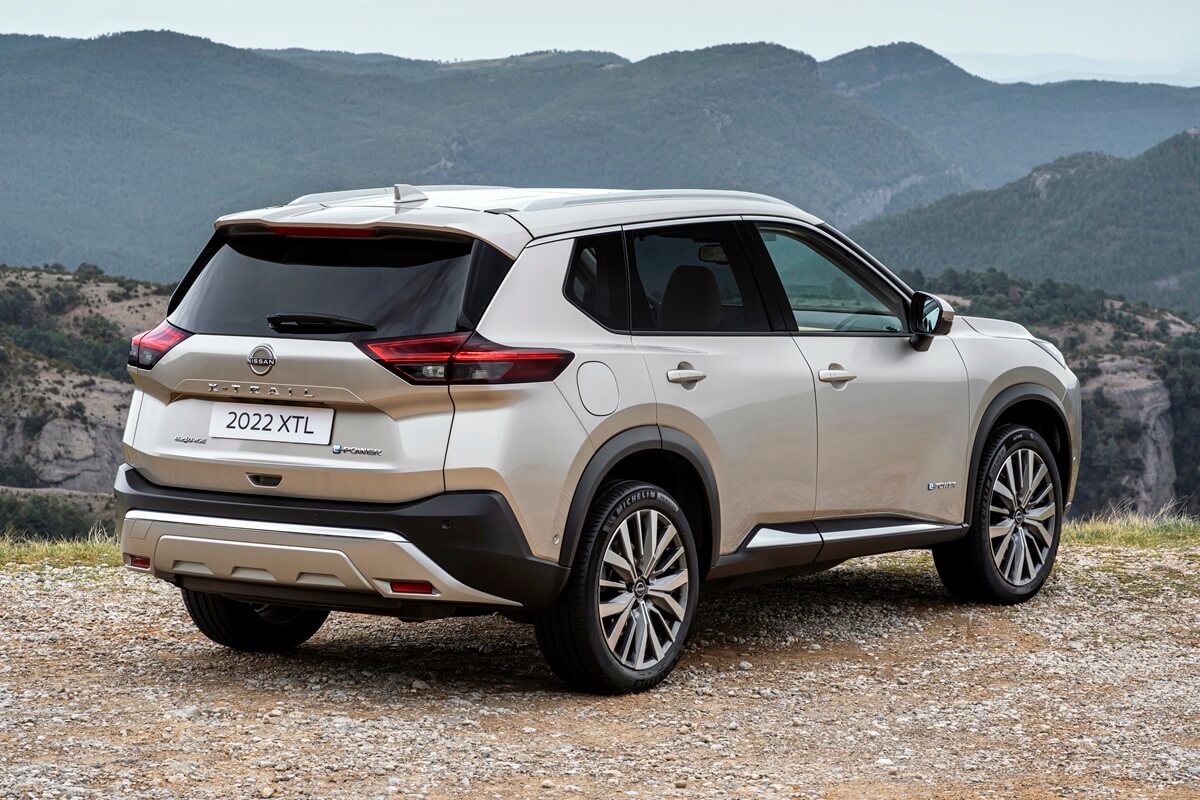 Nissan X-Trail (2026) rear view