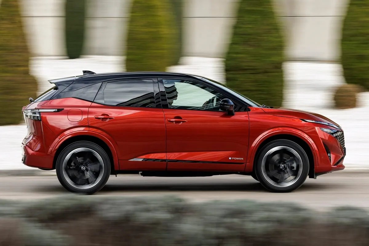 Nissan Qashqai (2026) vista lateral