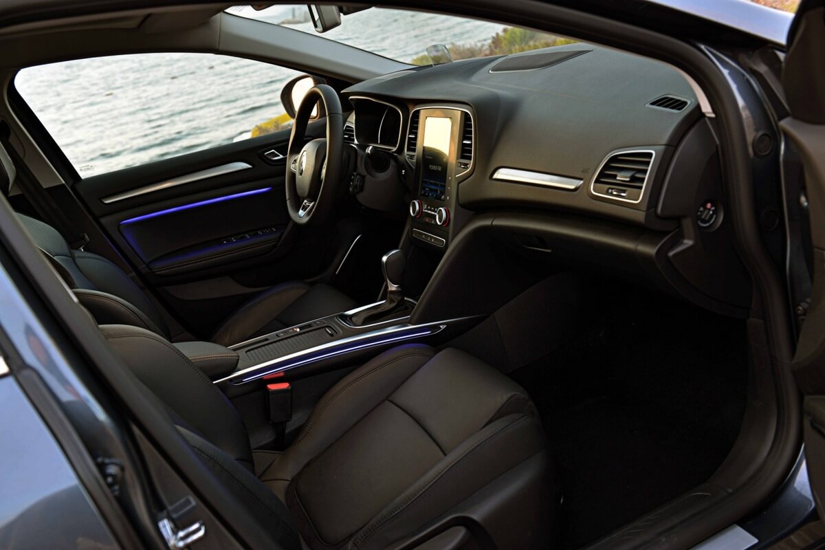 Renault Megane Sedan (2016–2020) interior seats