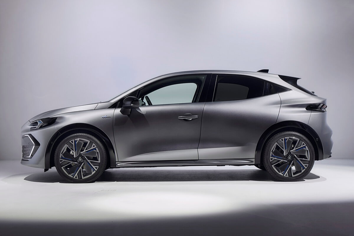 Renault Clio (2026) side view