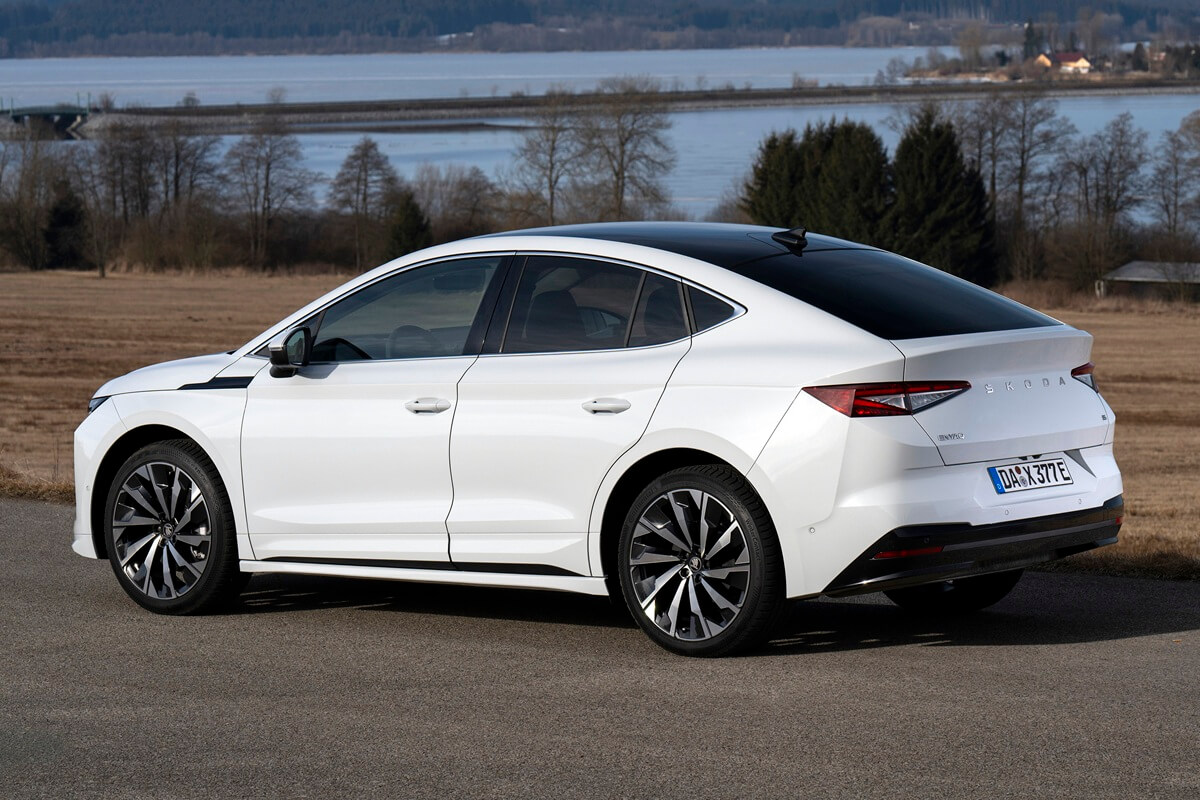 Skoda Enyaq Coupé (2026) vista posteriore