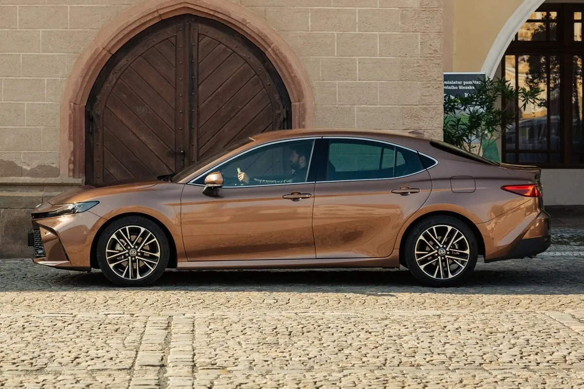 Toyota Camry (2026) zijaanzicht