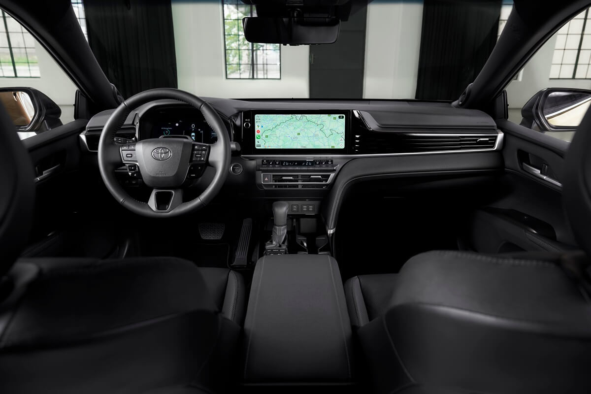 Toyota Camry (2026) dashboard view