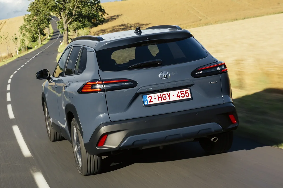Toyota Corolla Cross (2026) rear view