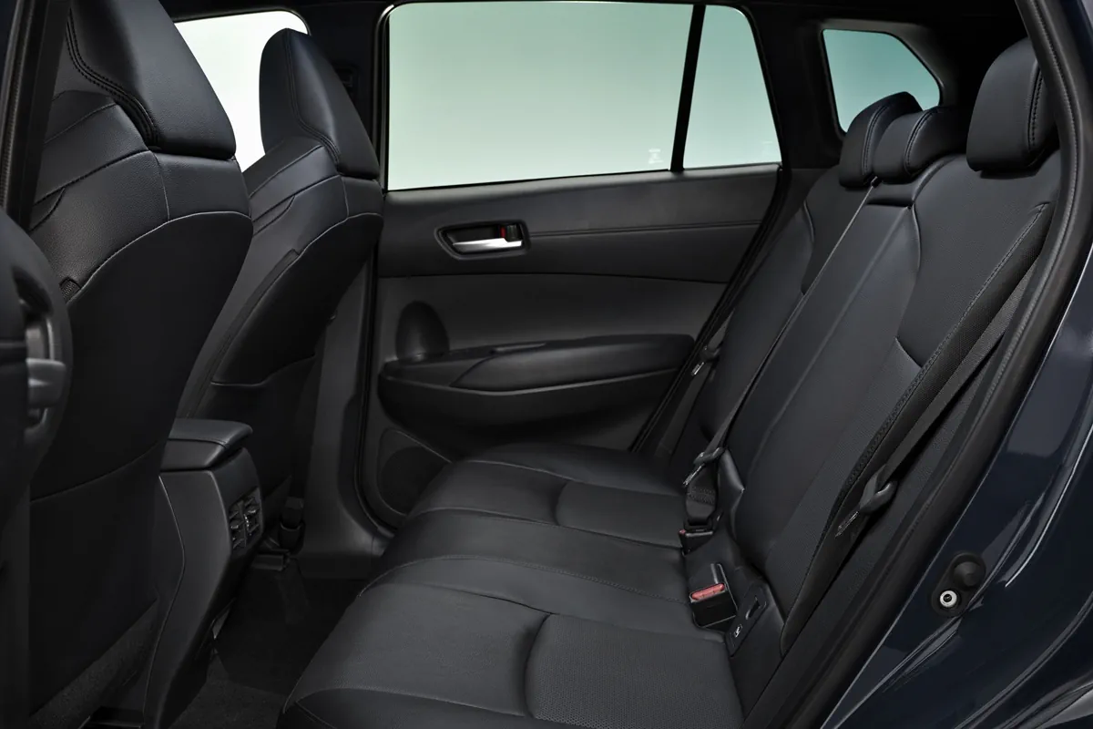 Toyota Corolla Cross (2026) interior seats