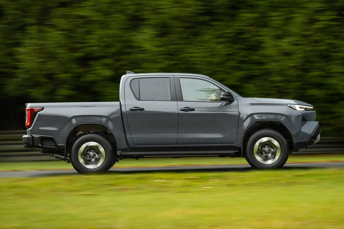 Toyota Hilux (2026) zijaanzicht