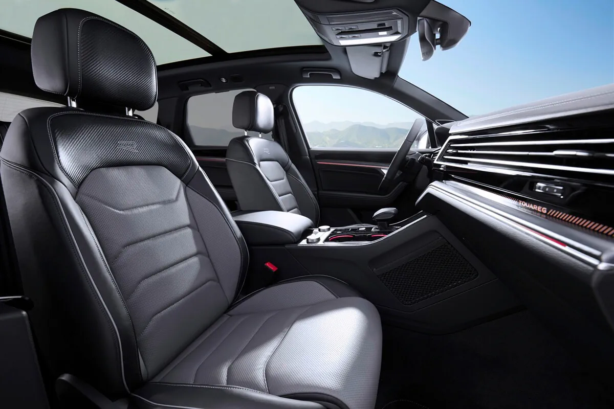 Volkswagen Touareg (2023–2026) interieur (zitplaatsen)