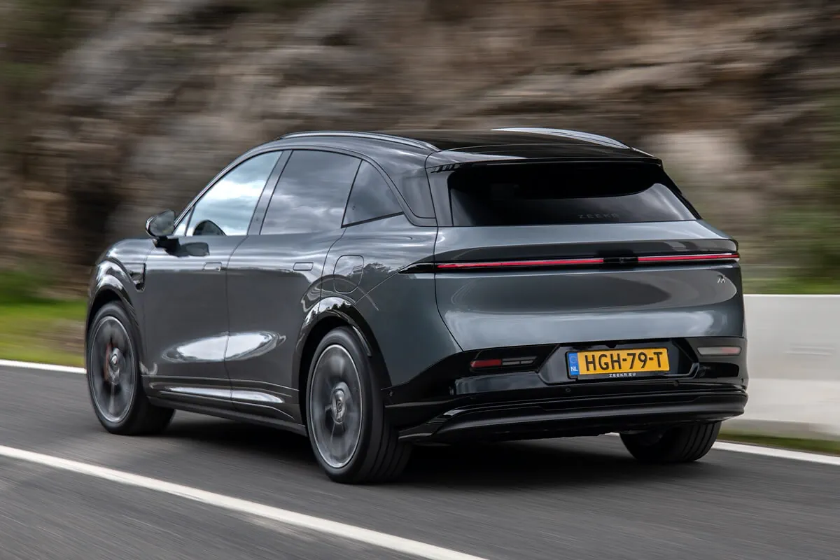 Zeekr 7X (2026) vista trasera