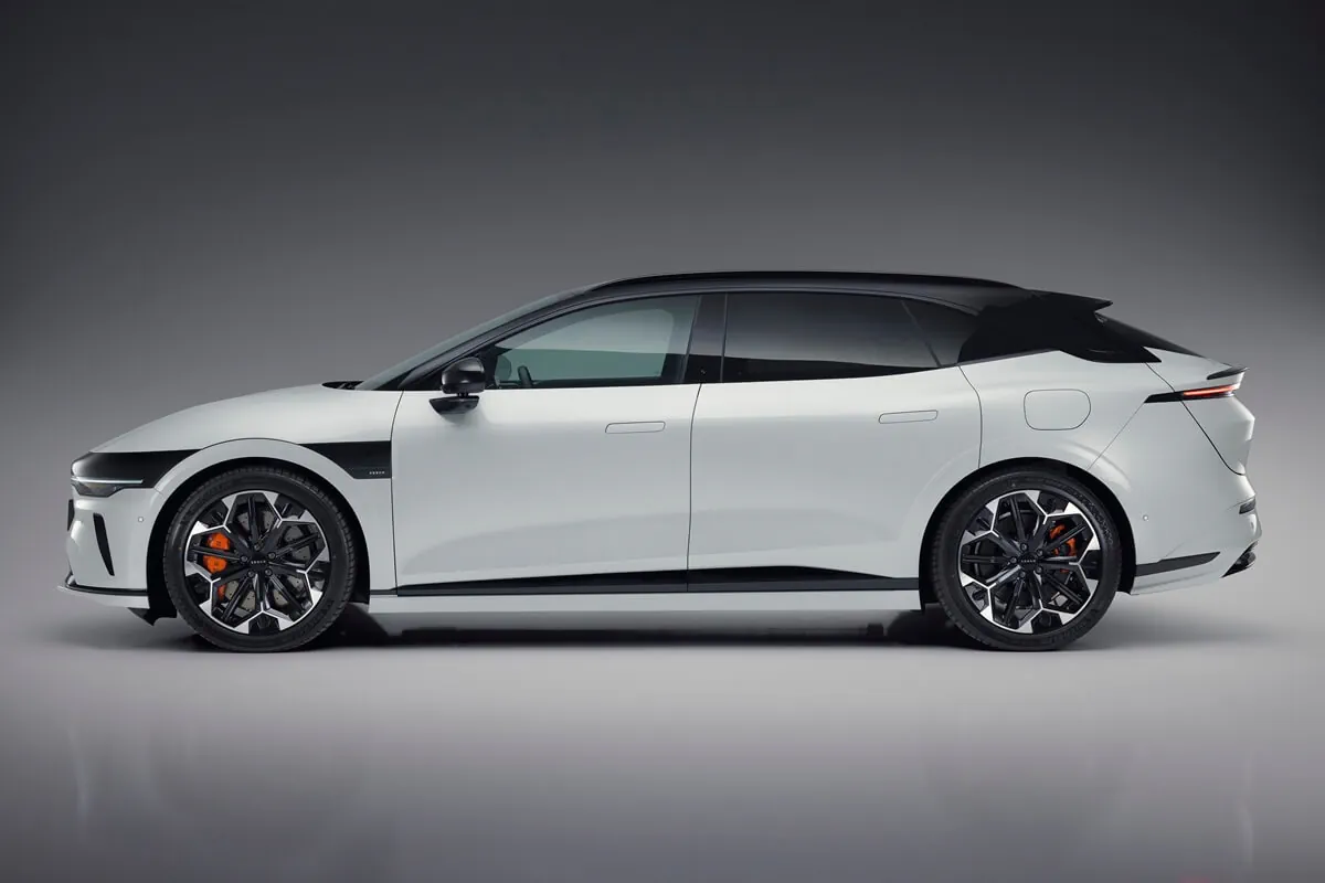 Zeekr 7GT (2026) vista lateral