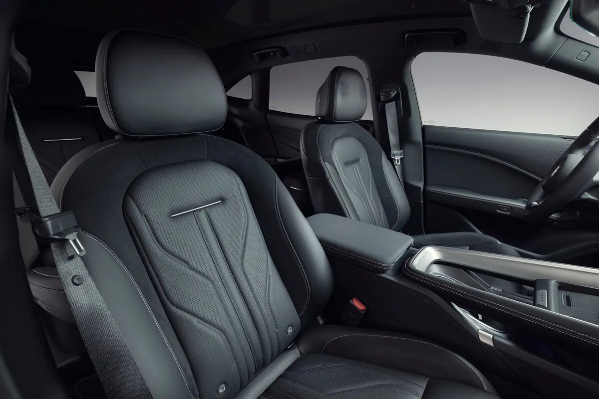 Zeekr 7GT (2026) asientos interiores
